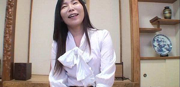  Japan mature Reiko Hayami sex act after interview
